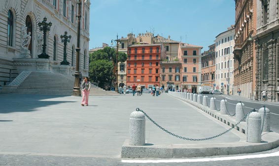 Roma - Piazza del Parlamento
